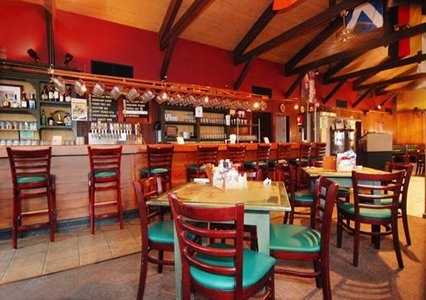 Imagen del bar/restaurante del Hotel Quality Inn At General Lee's Headquarters. Foto 2
