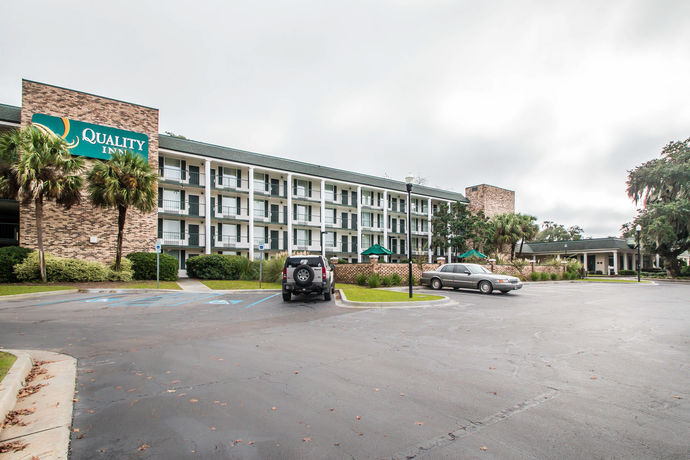 Imagen de los interiores del Hotel Quality Inn At Town Center. Foto 15