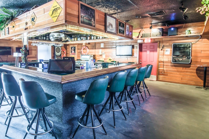 Imagen del bar/restaurante del Hotel Quality Inn Atlantic Beach - Mayo Clinic Jax Area. Foto 4