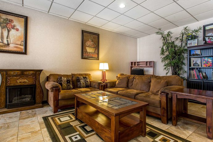 Imagen de los interiores del Hotel Quality Inn Barstow Route 66. Foto 19