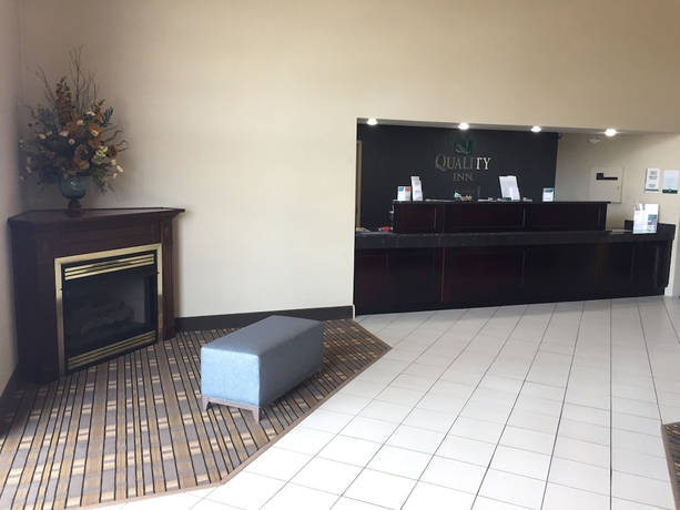 Imagen de los interiores del Hotel Quality Inn, Berea. Foto 13