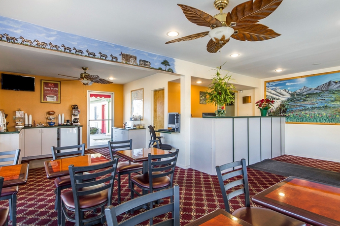 Imagen del bar/restaurante del Hotel Quality Inn Bishop Near Mammoth. Foto 3