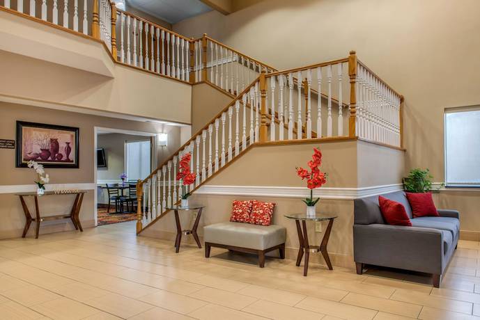 Imagen de los interiores del Hotel Quality Inn Bloomington near University. Foto 16