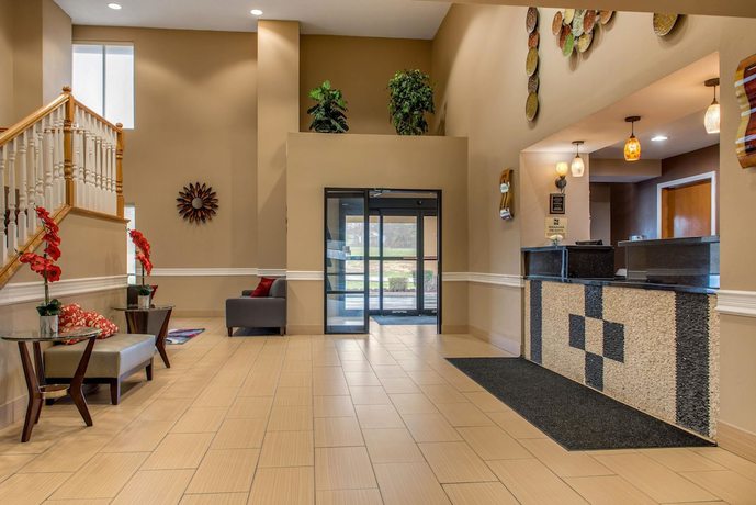 Imagen de los interiores del Hotel Quality Inn Bloomington near University. Foto 17