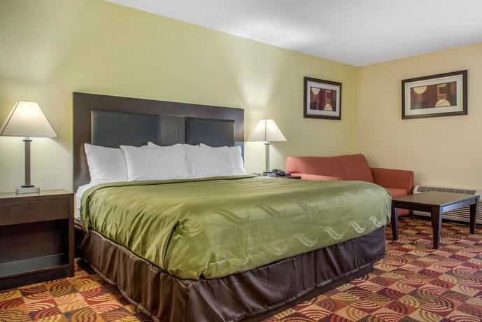 Imagen de la habitación del Hotel Quality Inn Bloomington near University. Foto 11