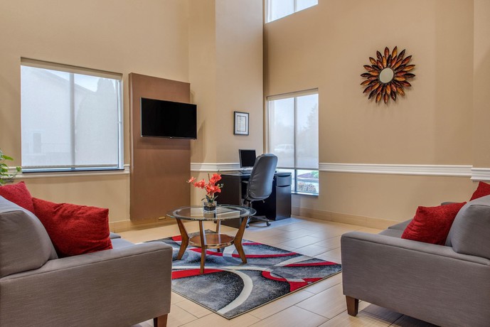 Imagen de los interiores del Hotel Quality Inn Bloomington near University. Foto 18