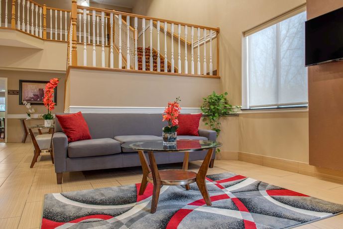 Imagen de los interiores del Hotel Quality Inn Bloomington near University. Foto 19