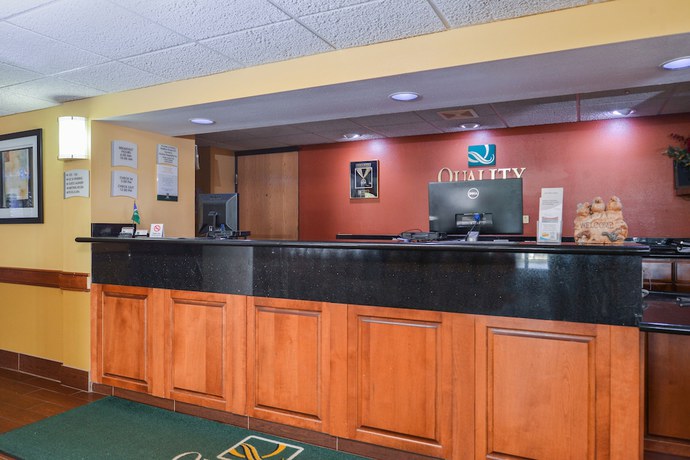 Imagen de los interiores del Hotel Quality Inn Bolingbrook I-55. Foto 19