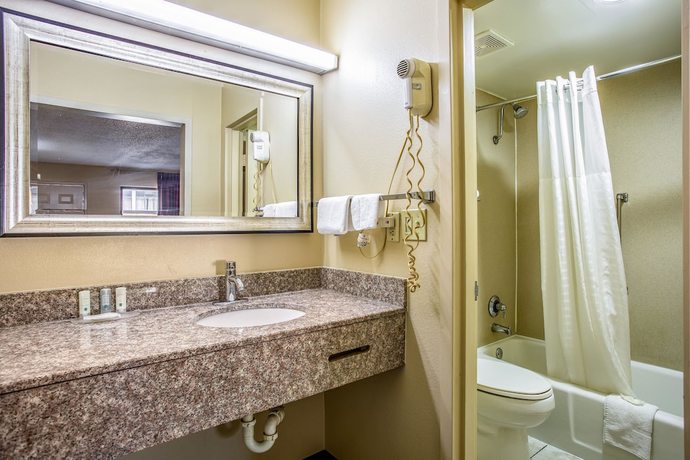 Imagen de la habitación del Hotel Quality Inn, Bowling Green. Foto 13