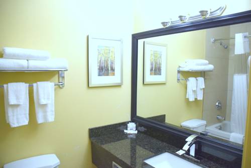 Imagen de la habitación del Hotel Quality Inn Bracebridge. Foto 6