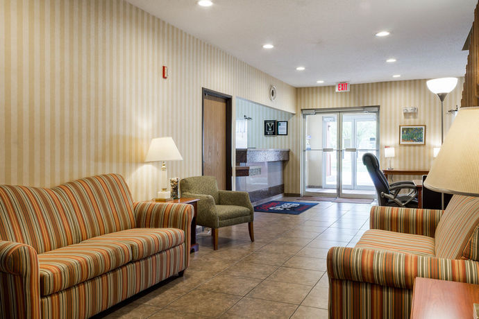 Imagen de los interiores del Hotel Quality Inn, Brookings. Foto 16