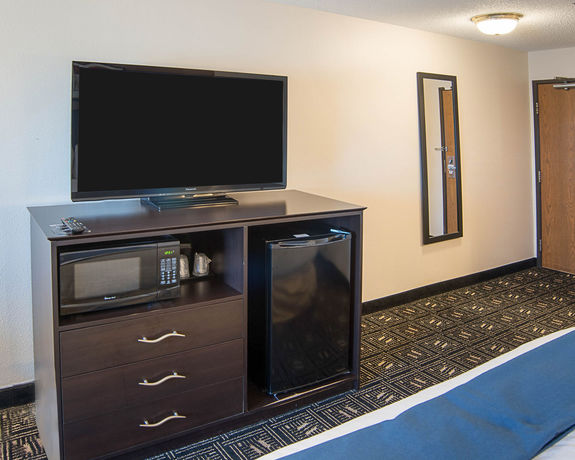 Imagen de los interiores del Hotel Quality Inn Brooklyn Center. Foto 9