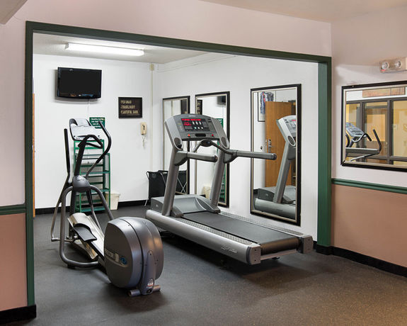 Imagen de los interiores del Hotel Quality Inn Brooklyn Center. Foto 10