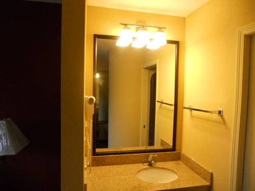 Imagen de la habitación del Hotel Quality Inn Brunswick Cleveland South. Foto 11