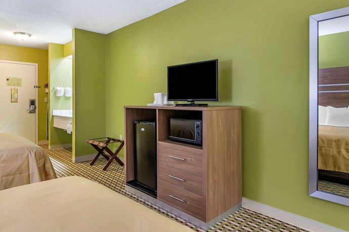 Imagen de la habitación del Hotel Quality Inn Brunswick. Foto 11