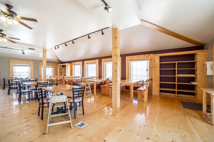 Imagen del bar/restaurante del Hotel Quality Inn Bryce Canyon. Foto 2