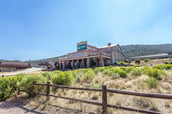 Imagen de los exteriores del Hotel Quality Inn Bryce Canyon. Foto 11