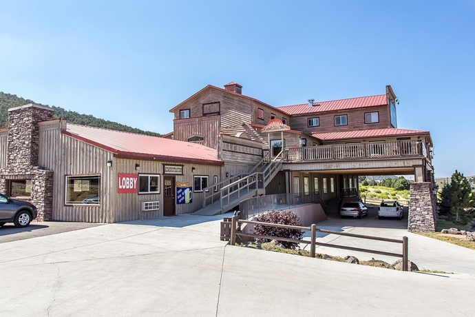 Imagen de los exteriores del Hotel Quality Inn Bryce Canyon. Foto 12