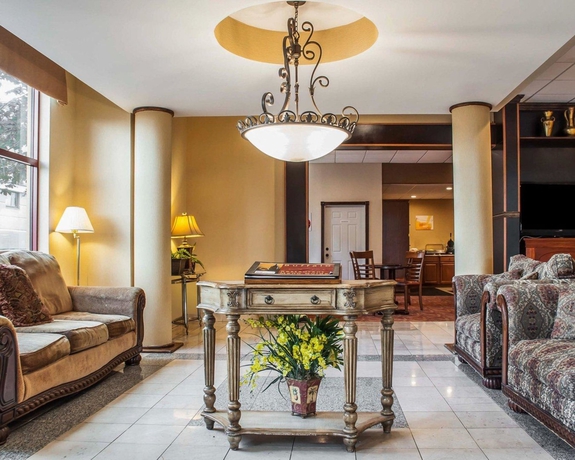 Imagen de los interiores del Hotel Quality Inn Buffalo Airport. Foto 17