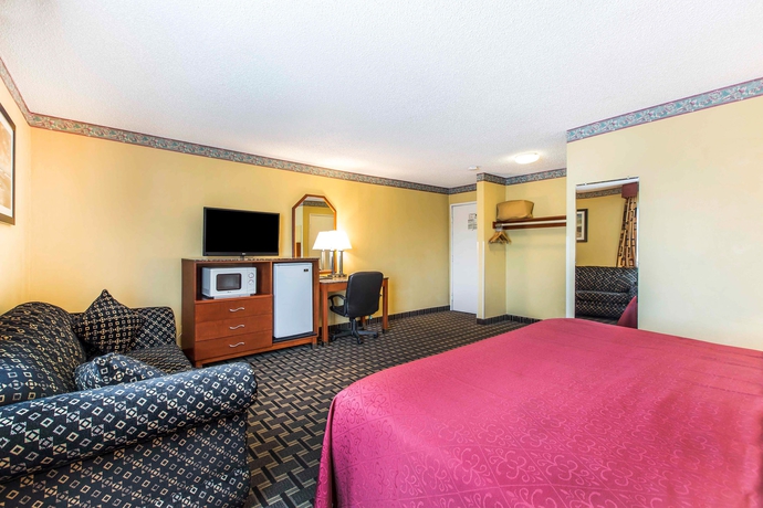 Imagen de la habitación del Hotel Quality Inn Burbank Airport. Foto 12