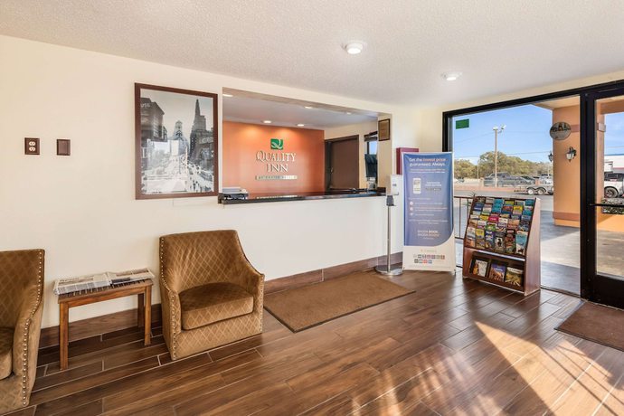 Imagen de los interiores del Hotel Quality Inn, CLOVIS. Foto 17