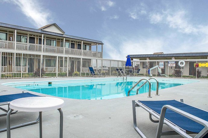 Imagen de la piscina del Hotel Quality Inn, Cambridge Area. Foto 19