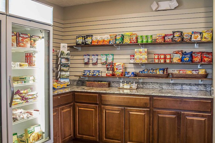 Imagen de los interiores del Hotel Quality Inn, Cambridge Area. Foto 15