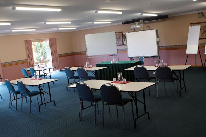 Imagen de los exteriores del Hotel Quality Inn Carriage House. Foto 12