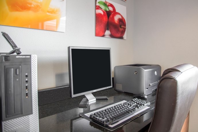 Imagen de los interiores del Hotel Quality Inn Cedar Rapids South. Foto 14