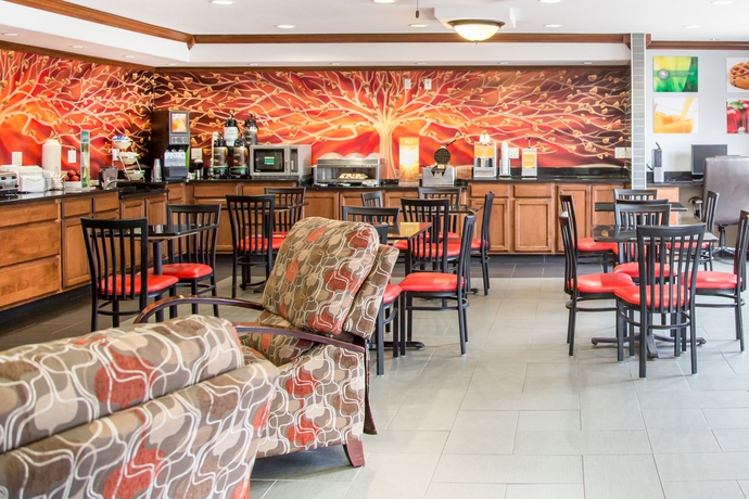 Imagen del bar/restaurante del Hotel Quality Inn Cedar Rapids South. Foto 2