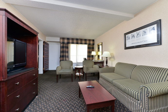 Imagen de los interiores del Hotel Quality Inn Central, Richmond. Foto 8