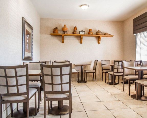 Imagen del bar/restaurante del Hotel Quality Inn Chandler I-10. Foto 3