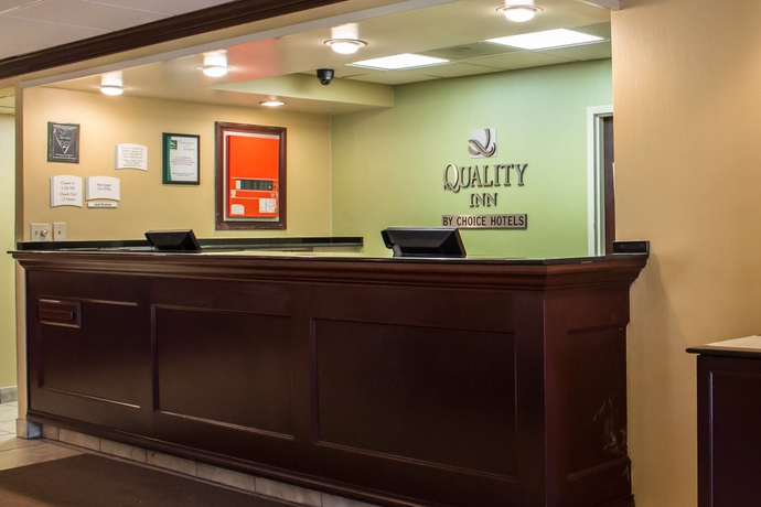 Imagen de los interiores del Hotel Quality Inn, Chapel Hill. Foto 15