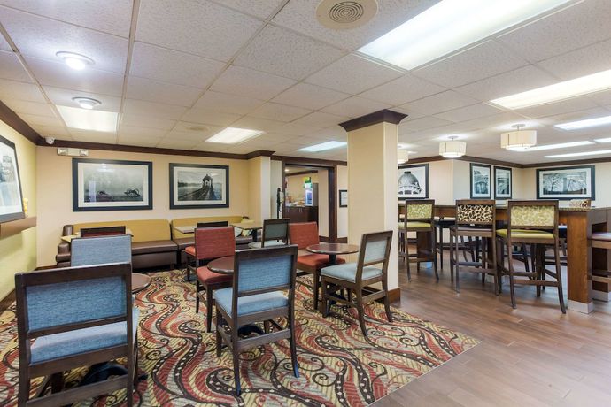 Imagen del bar/restaurante del Hotel Quality Inn, Chattanooga. Foto 2