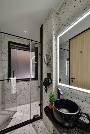 Imagen de la habitación del Hotel Quality Inn City Centre Varanasi. Foto 12