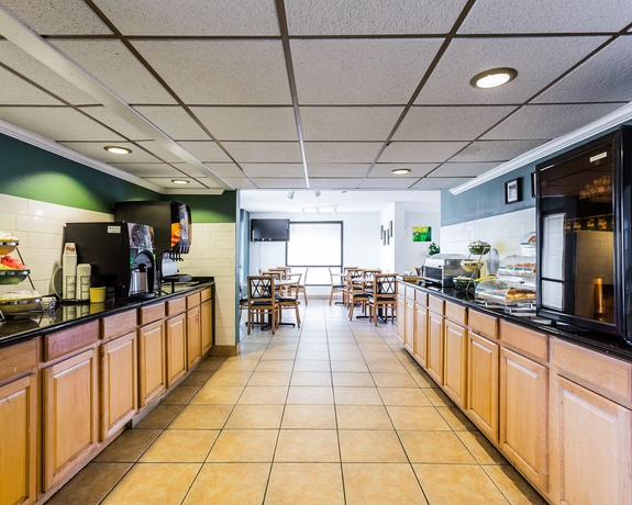 Imagen del bar/restaurante del Hotel Quality Inn Coliseum. Foto 3