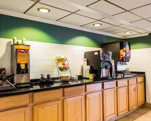 Imagen del bar/restaurante del Hotel Quality Inn Coliseum. Foto 5