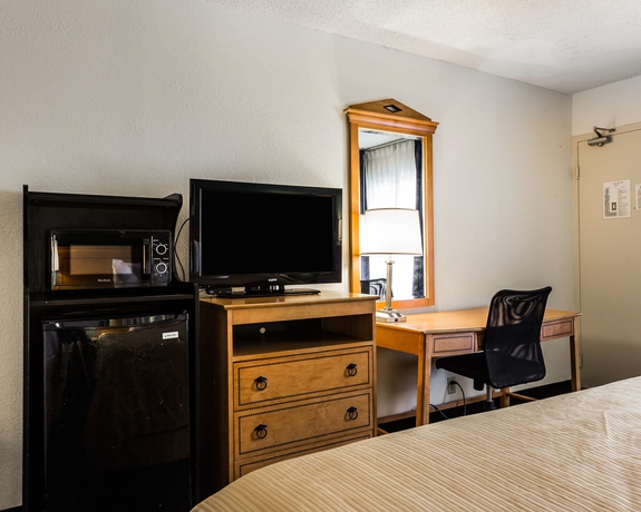 Imagen de la habitación del Hotel Quality Inn Coliseum. Foto 10