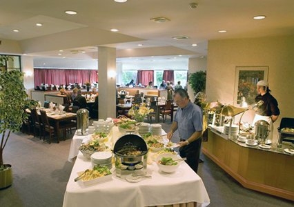 Imagen del bar/restaurante del Hotel Quality Inn Collegiate. Foto 2