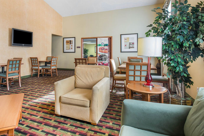 Imagen de los interiores del Hotel Quality Inn Colorado Springs Airport. Foto 12