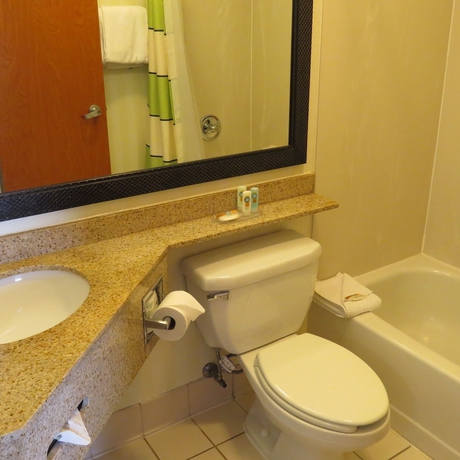 Imagen de la habitación del Hotel Quality Inn Cranberry Township. Foto 10