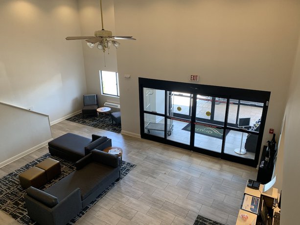 Imagen de los interiores del Hotel Quality Inn, Danville. Foto 12