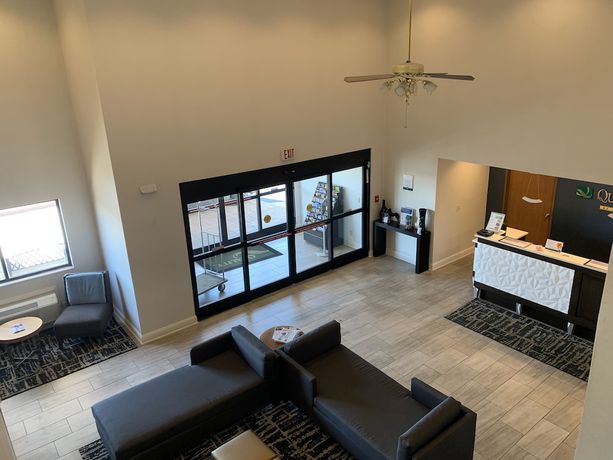 Imagen de los interiores del Hotel Quality Inn, Danville. Foto 13