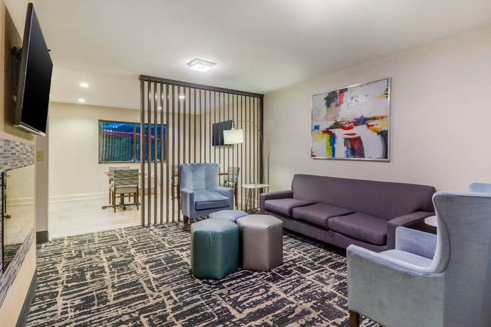 Imagen de los interiores del Hotel Quality Inn, Danville. Foto 18