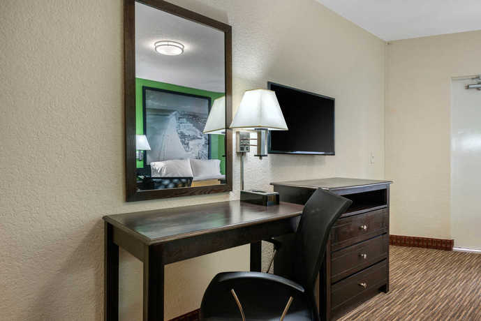 Imagen general del Hotel Quality Inn Daytona Beach Oceanfront. Foto 1