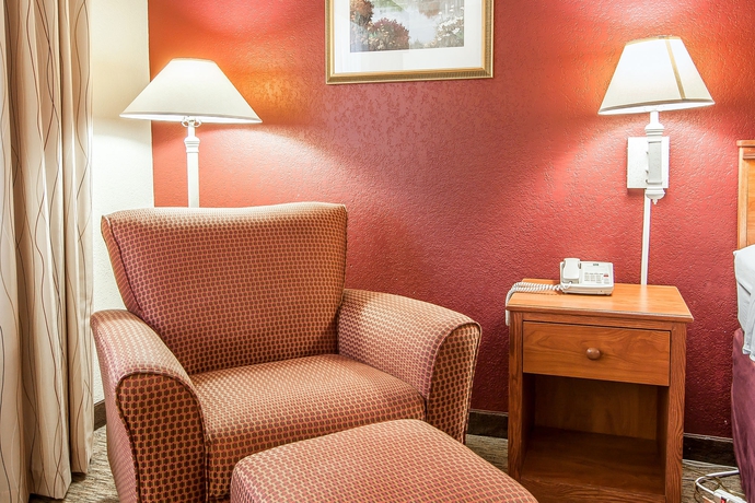 Imagen de los interiores del Hotel Quality Inn Downtown Convention Center. Foto 11