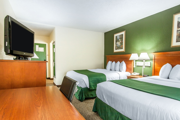 Imagen de los interiores del Hotel Quality Inn Downtown Convention Center. Foto 12