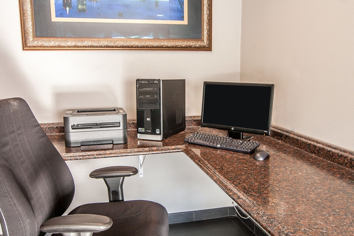 Imagen de los interiores del Hotel Quality Inn Downtown Convention Center. Foto 13