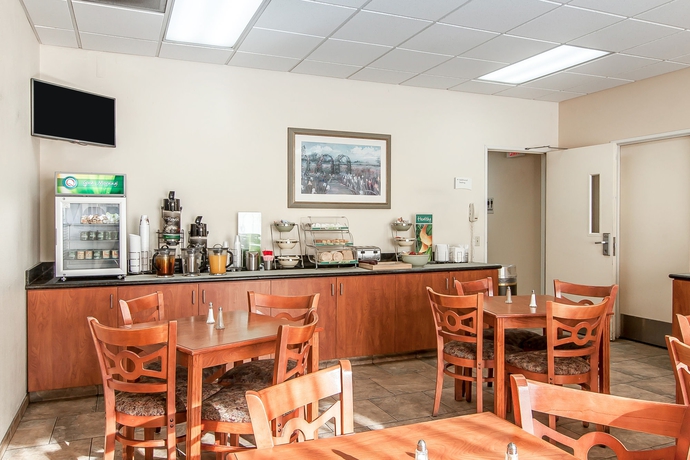 Imagen del bar/restaurante del Hotel Quality Inn Downtown Convention Center. Foto 4