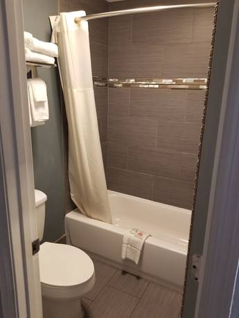 Imagen de la habitación del Hotel Quality Inn Downtown Helen. Foto 10